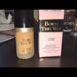 Too Faced Born This Way Foundation Warm Sand
